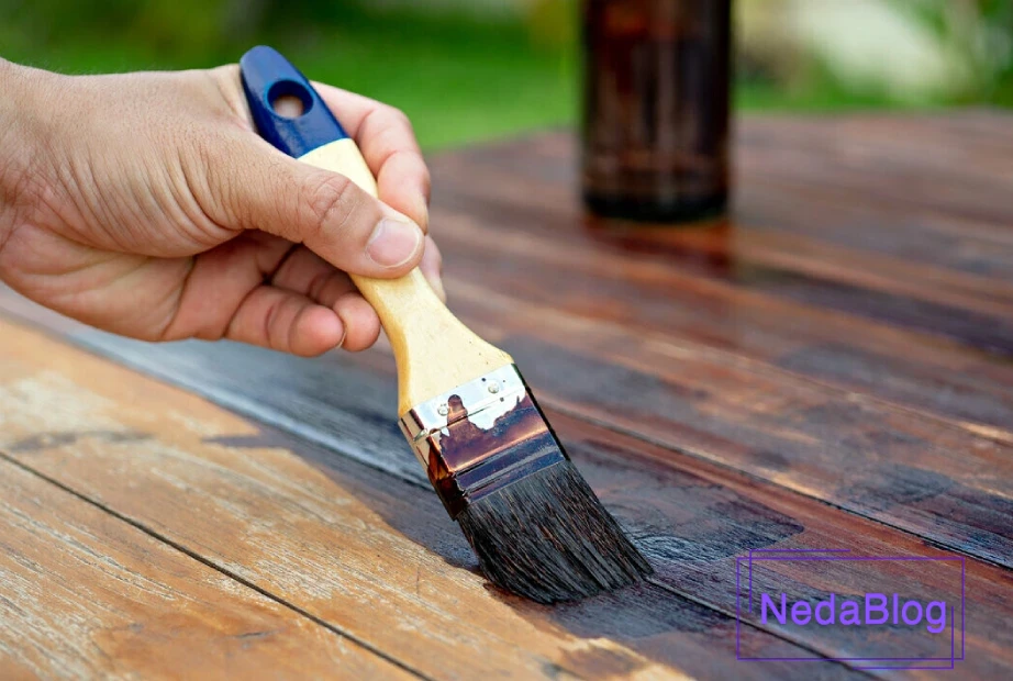 رنگآمیزی مبلمان با قلممو