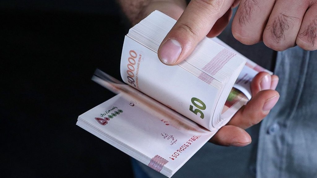 یارانه نقدی، مستمری و کالابرگ در مسیر واریز / خبر خوش برای اقشار مختلف؛ پرداختها به زودی آغاز میشود