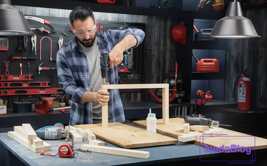 برشکاری و سوراخکاری بر روی تیرچه های پایه میز