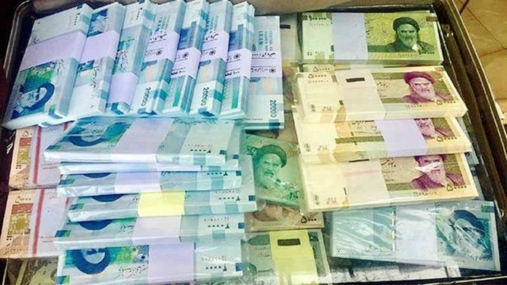 عیدی کارگران ۱۴۰۴ مشخص شد: حداقل ۲۰ میلیون و حداکثر ۳۱ میلیون تومان / وضعیت پرداخت عیدی بازنشستگان نیز اعلام شد