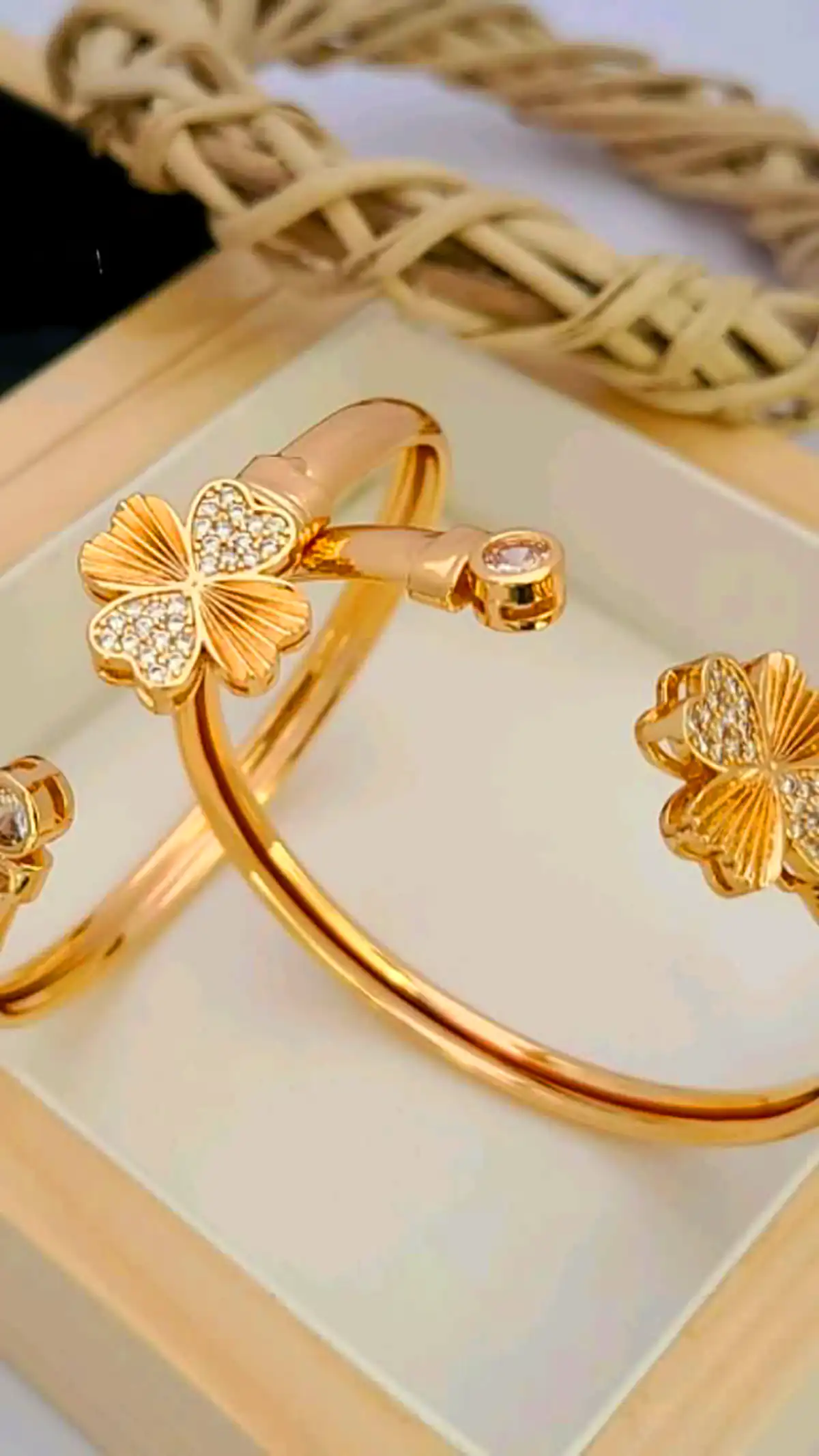 النگو نگین دار پرطرفدار و لاکچری