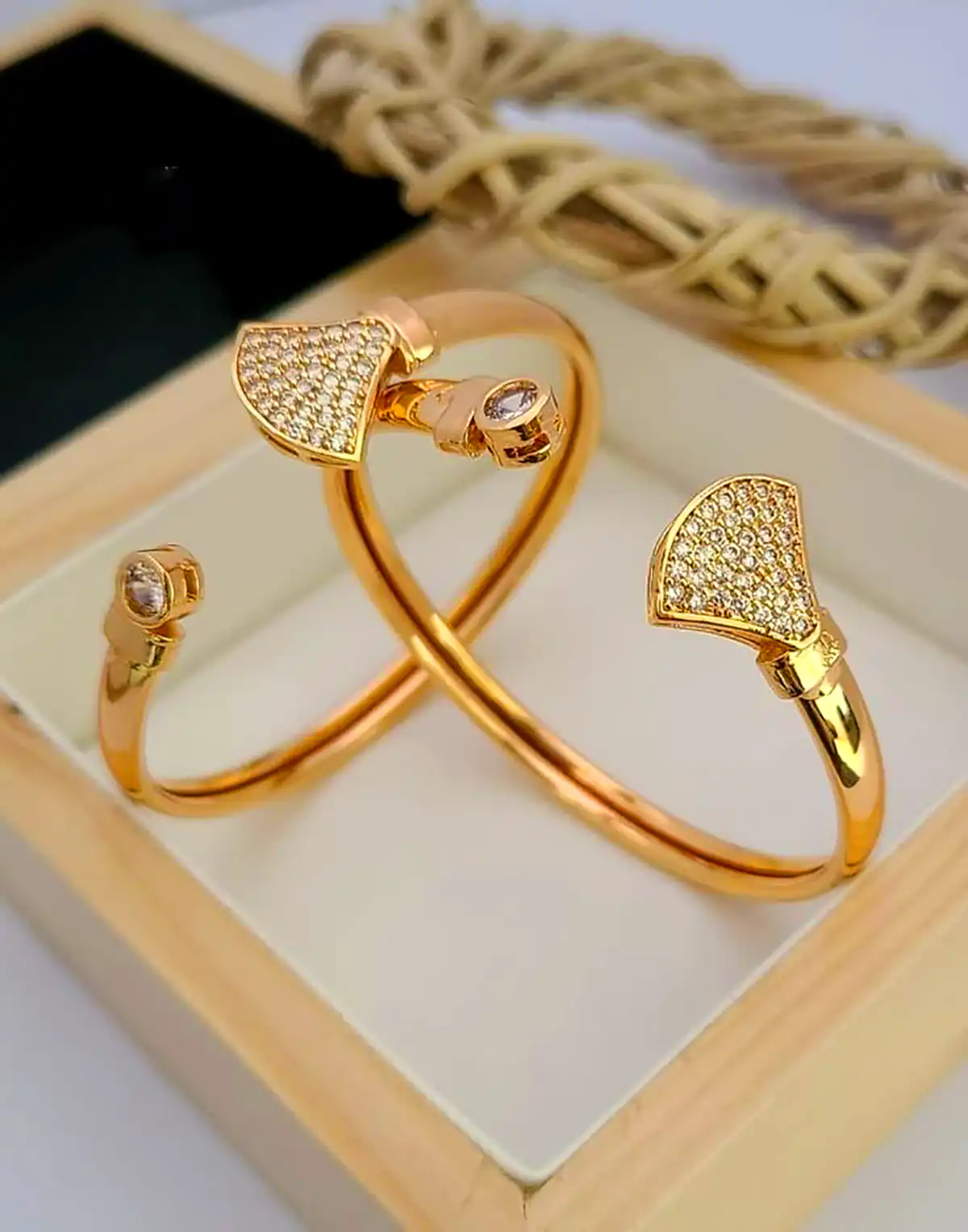 النگو نگین دار پرطرفدار و لاکچری