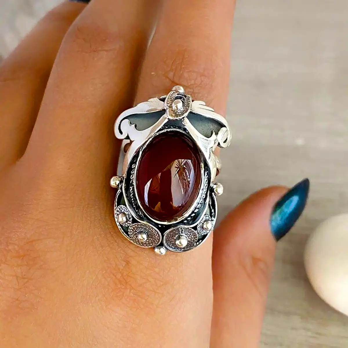 انگشتر رکاب نقره با عقیق قهوه ای