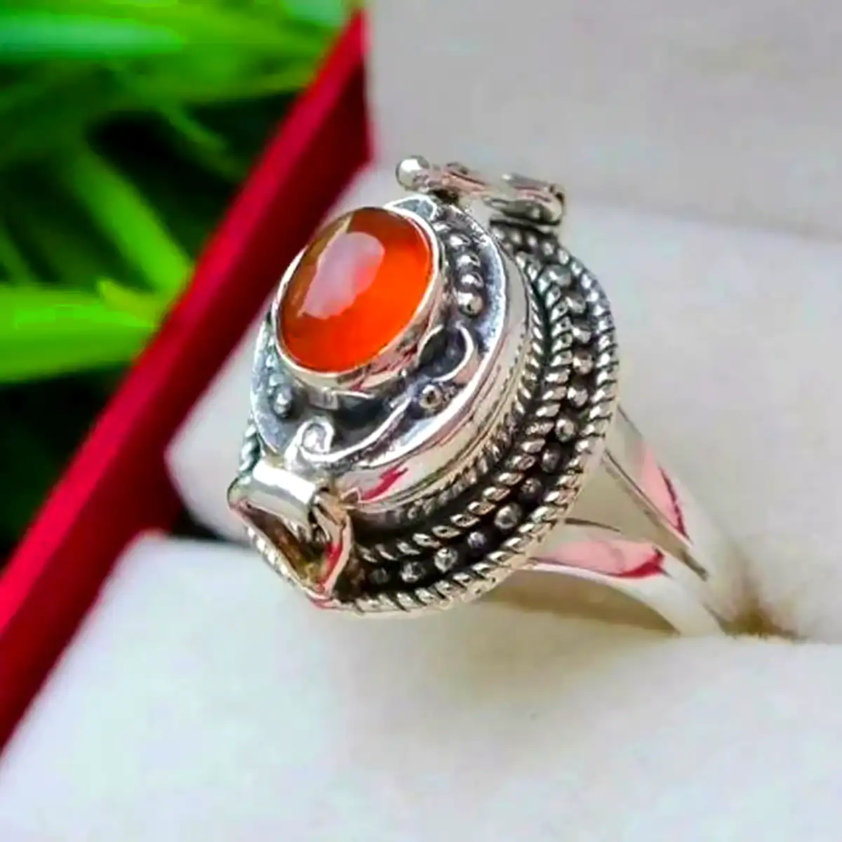 انگشتر رکاب نقره با عقیق قهوه ای