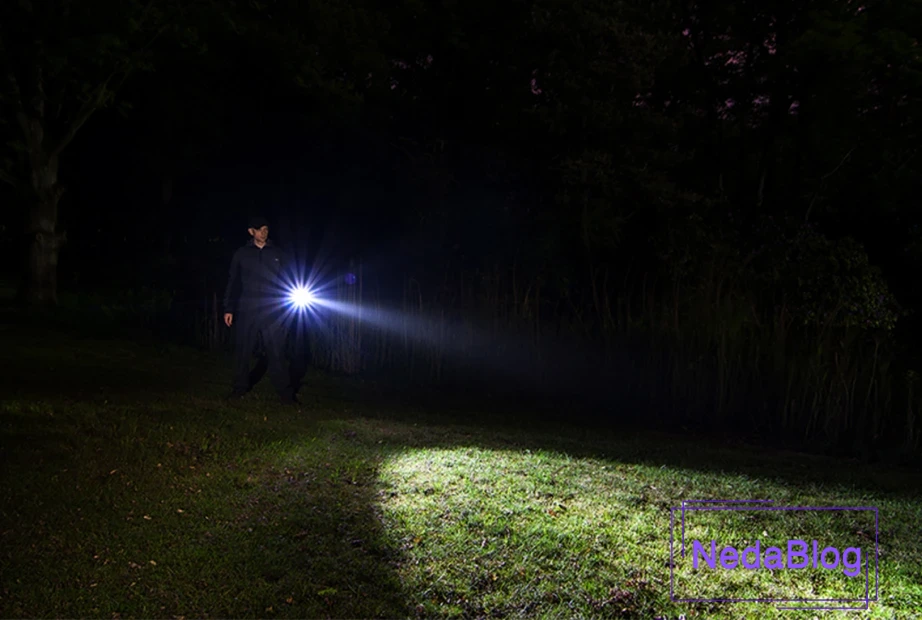 قدرت نور بهترین چراغ قوه در شب