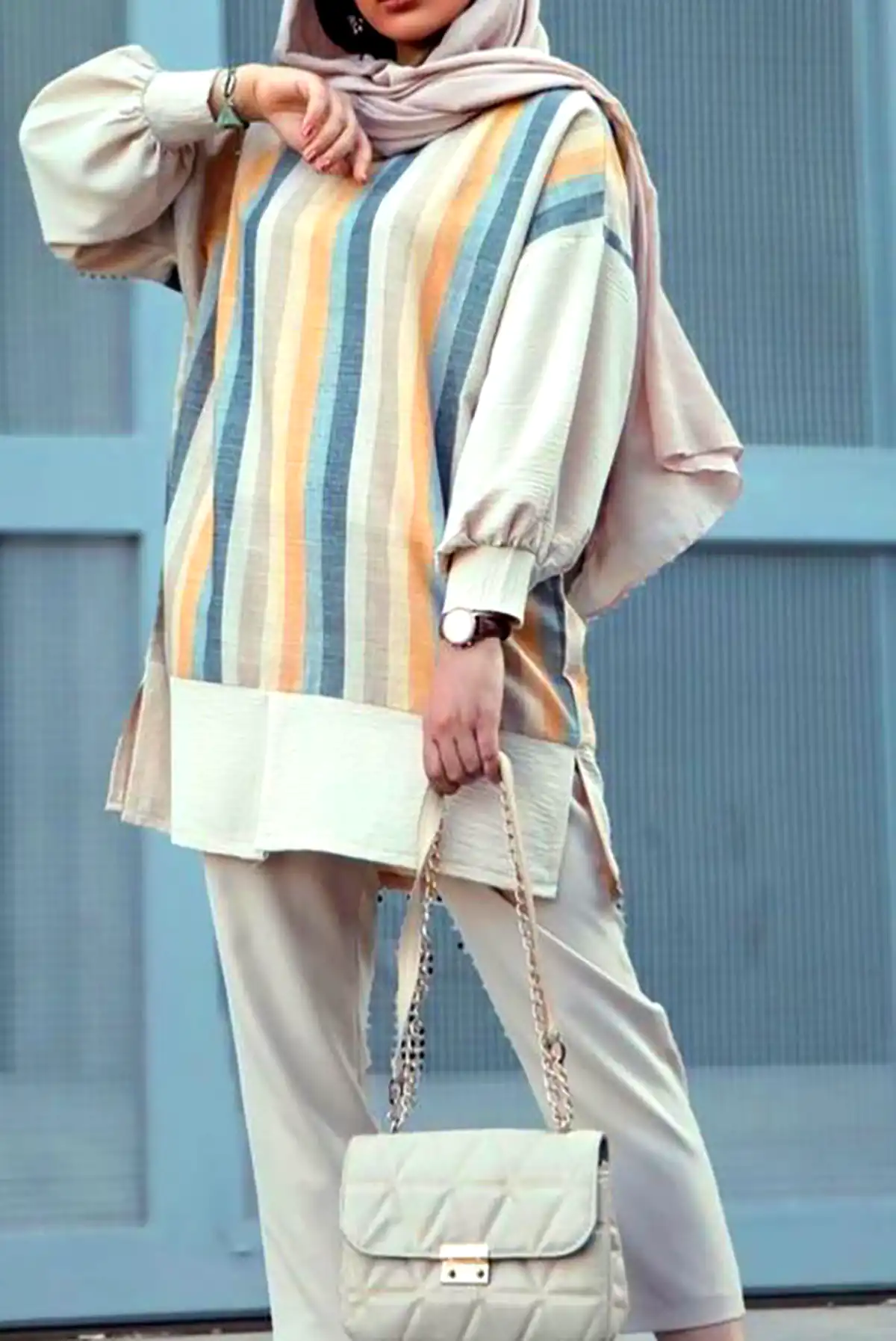 مانتو طرحدار مدرن