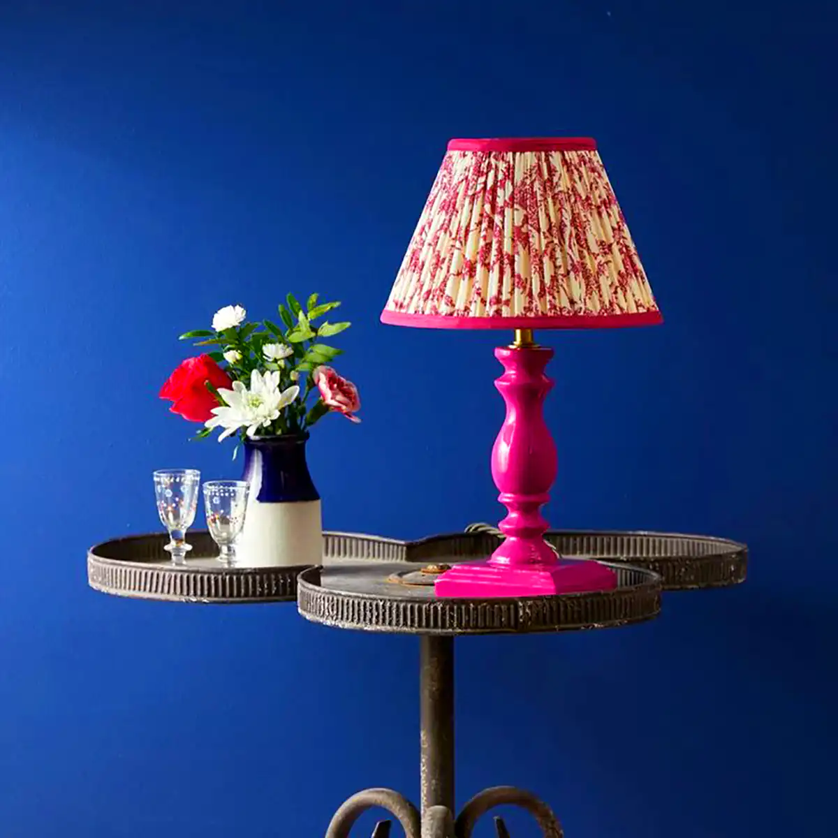 آباژور لاکچری پایه دار