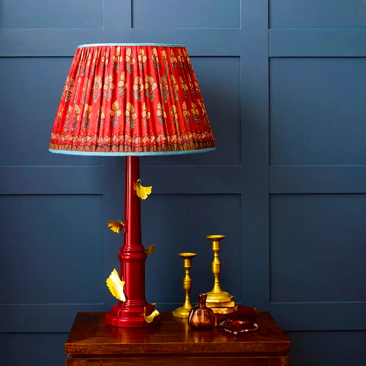 آباژور لاکچری پایه دار