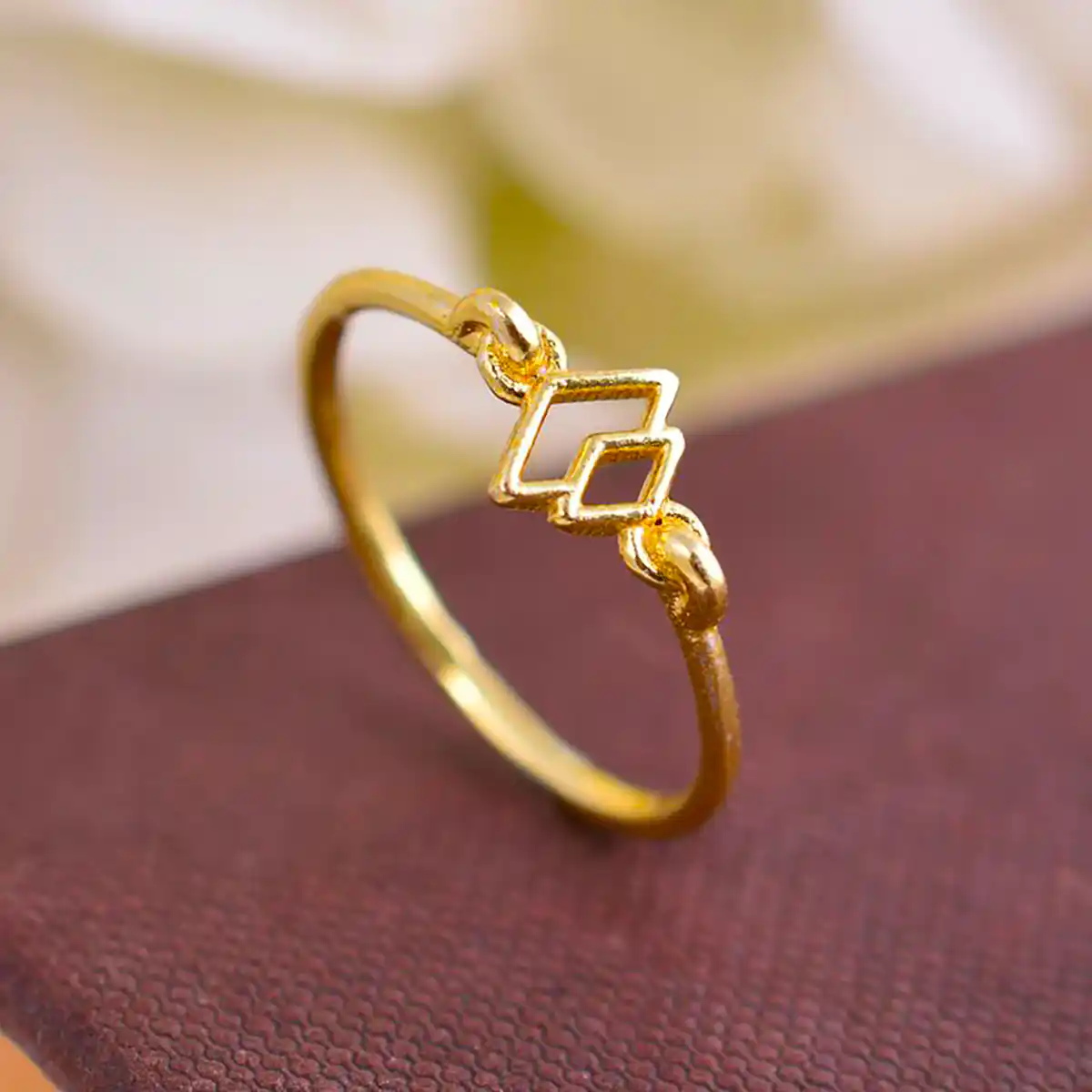 انگشتر طلا لاکچری