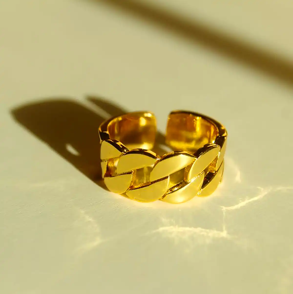 انگشتر طلا کارتیر