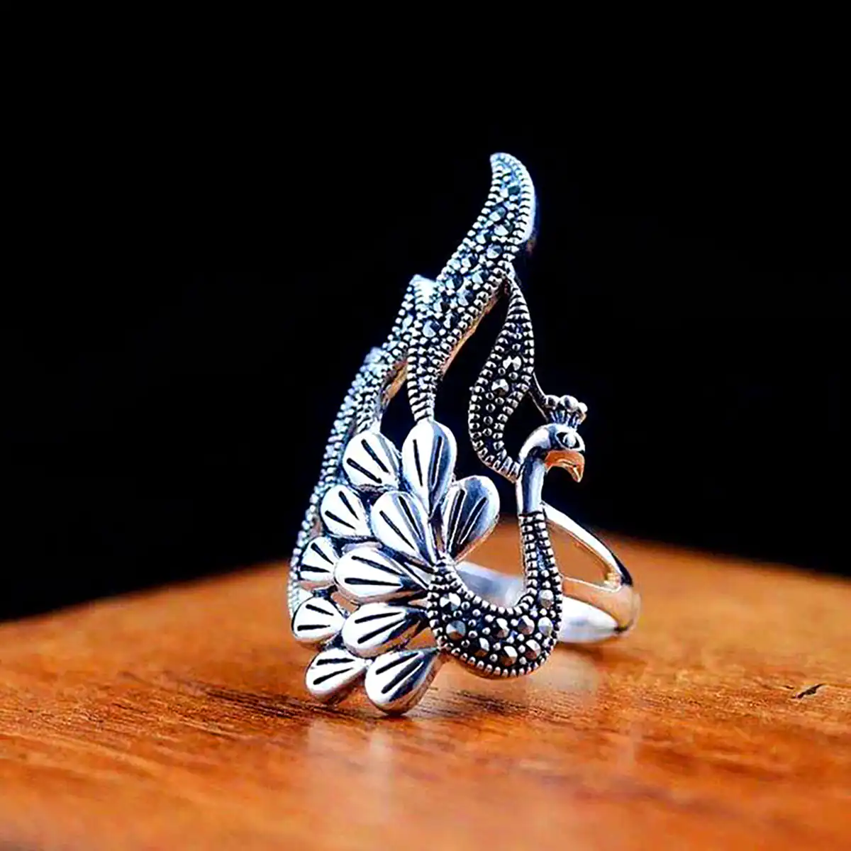 انگشتر طرح طاووس