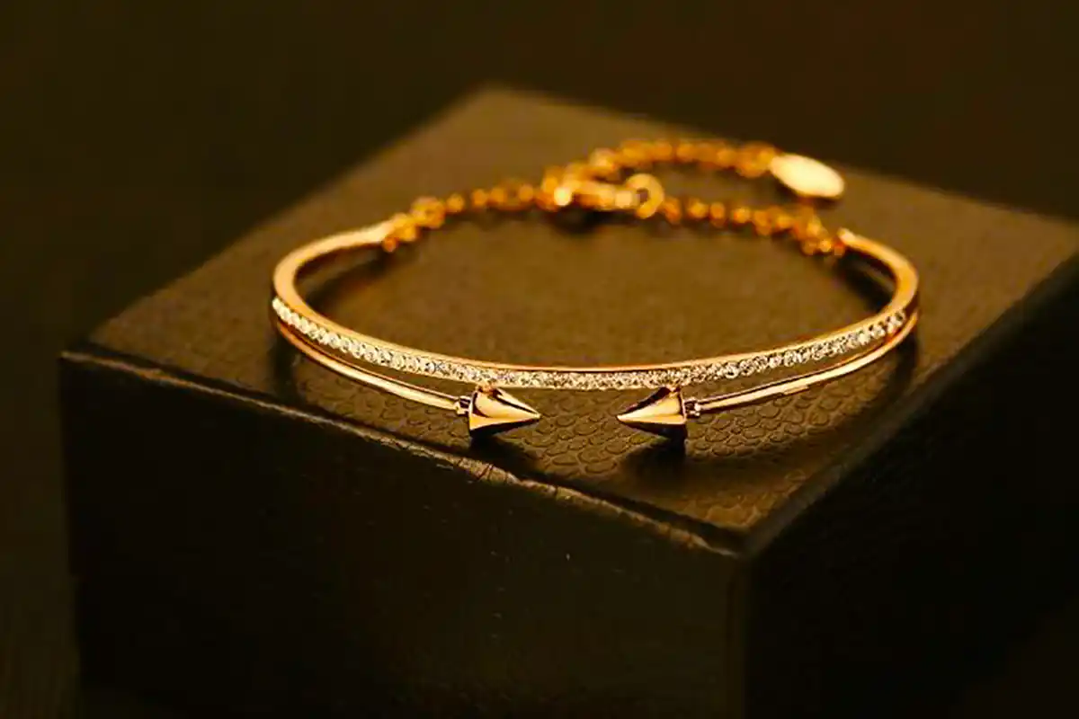 بنگل شیک دخترانه