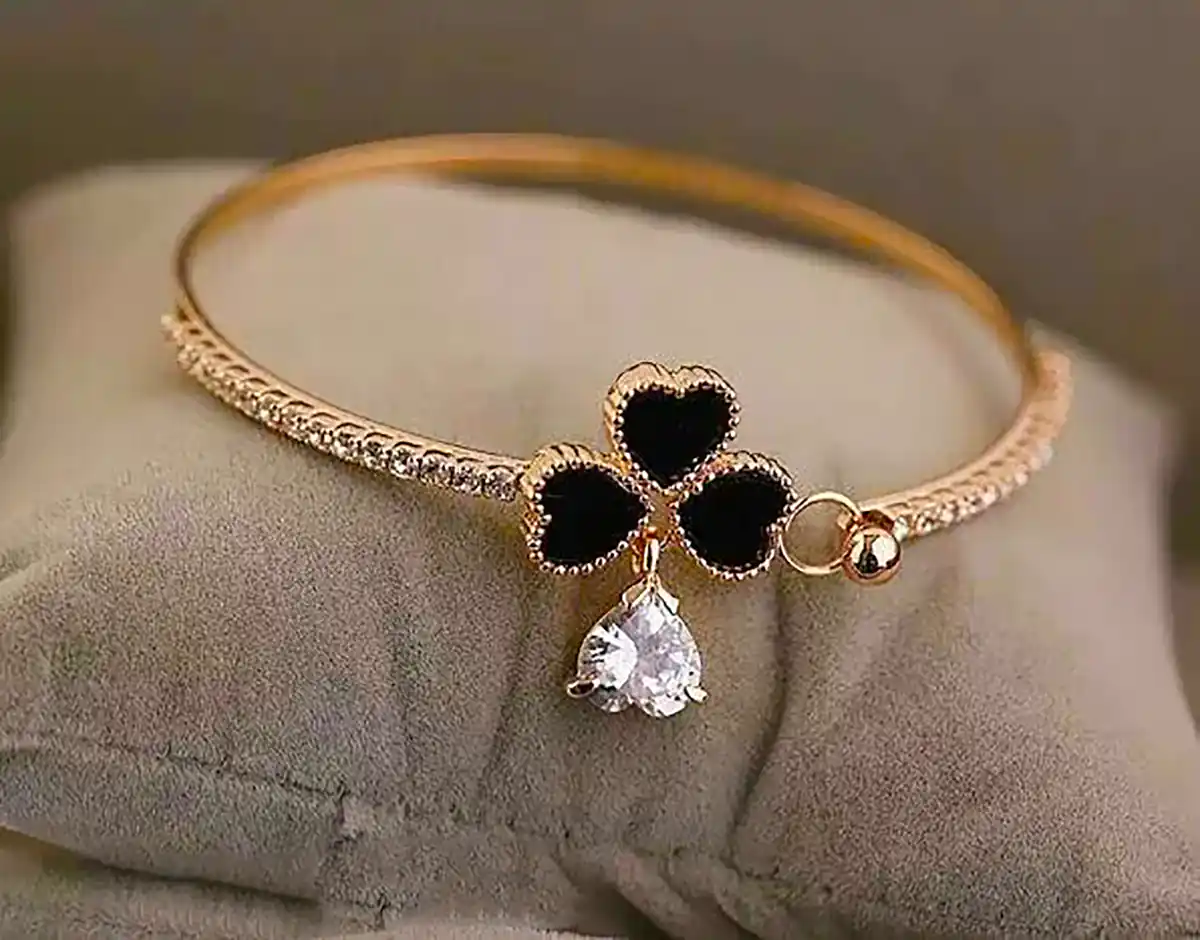 بنگل شیک دخترانه