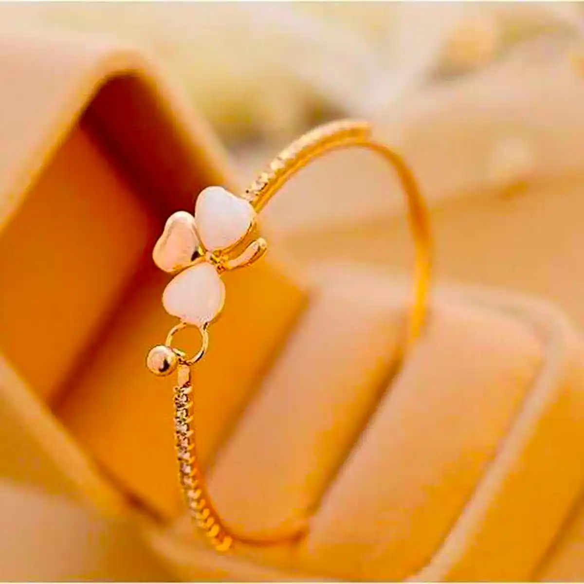 بنگل طلا مدرن