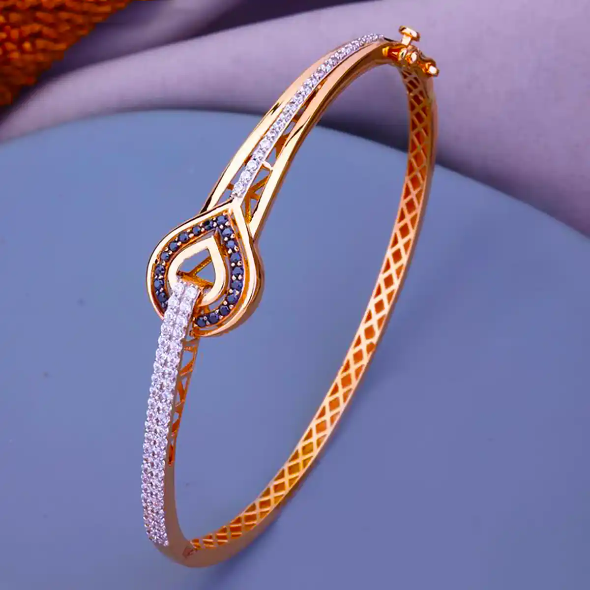 بنگل طلا مدرن