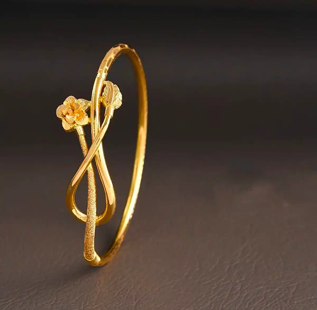 بنگل طلا مدرن