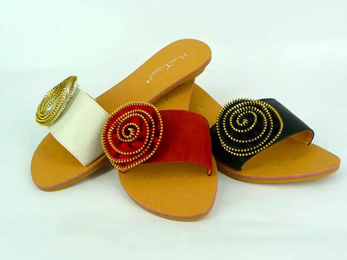 دمپایی روفرشی با دوام و شیک