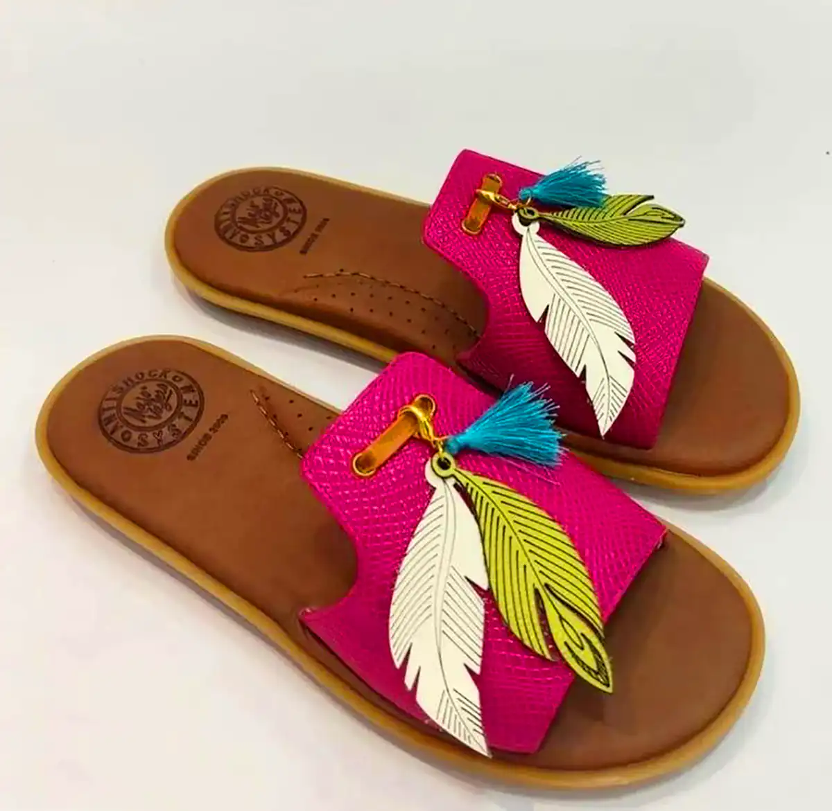 دمپایی روفرشی با دوام و شیک