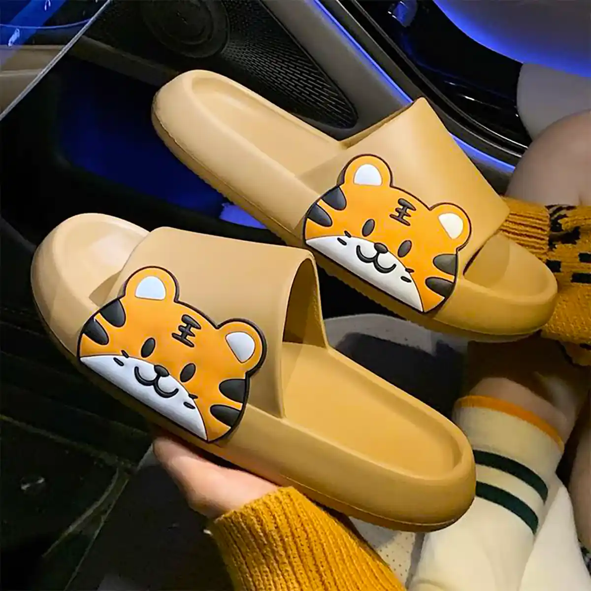 دمپایی روفرشی زنانه