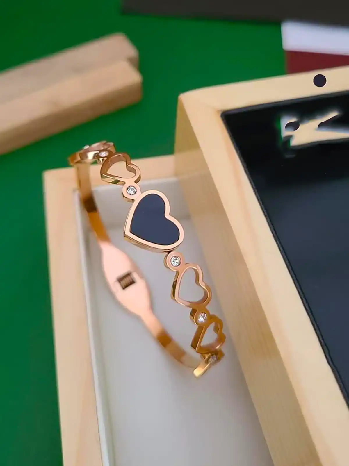 دستبند النگویی ترند