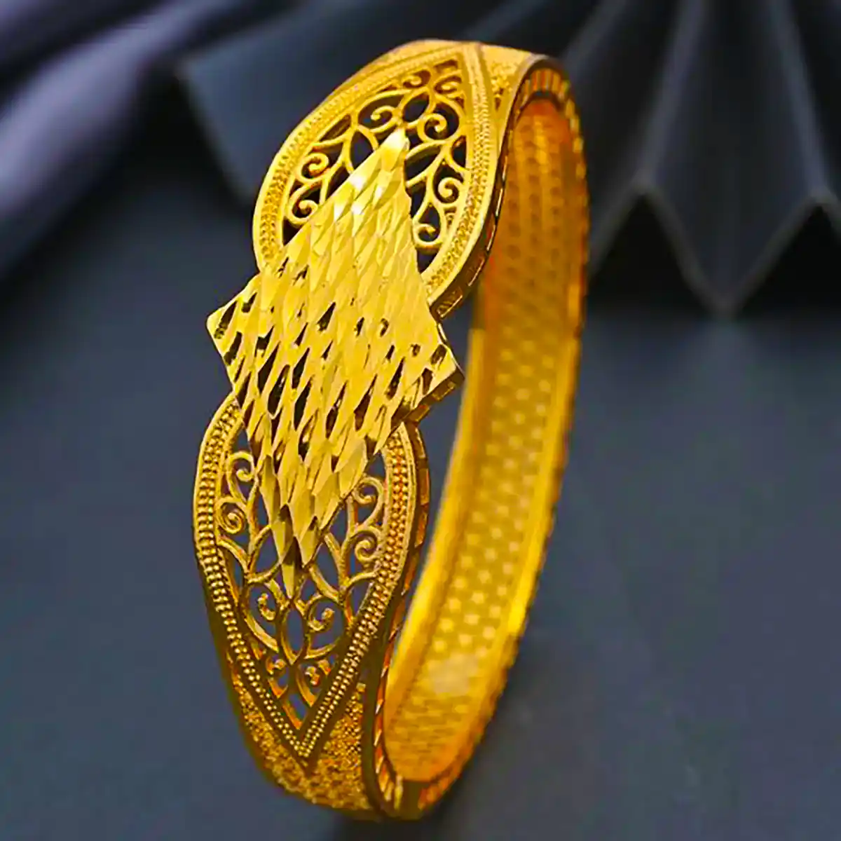 دستبند النگویی طلا