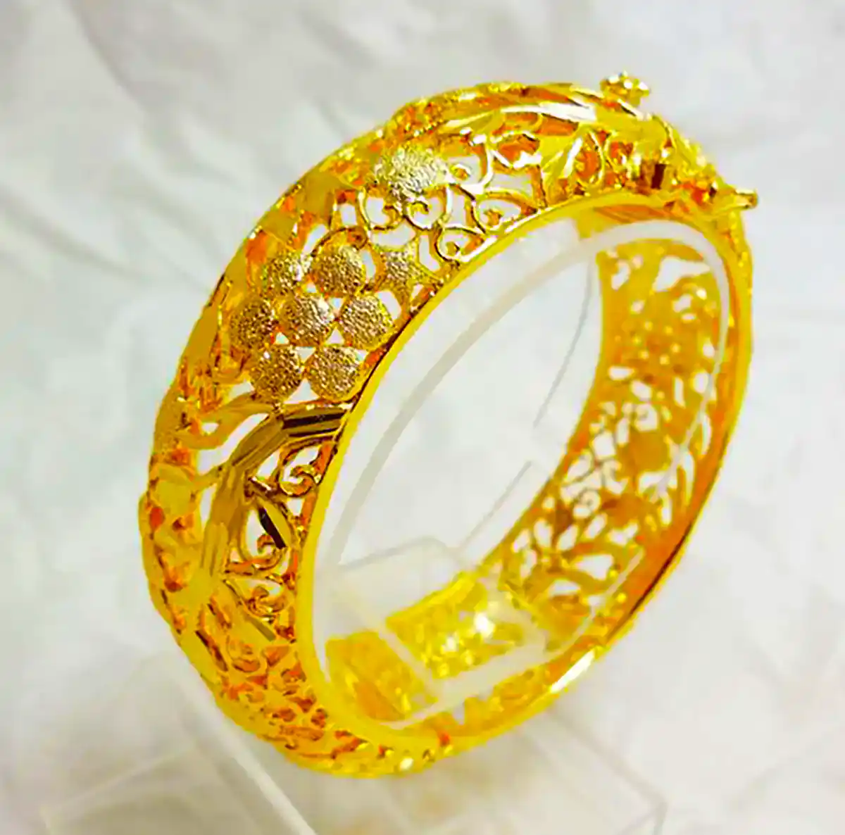 دستبند النگویی طلا