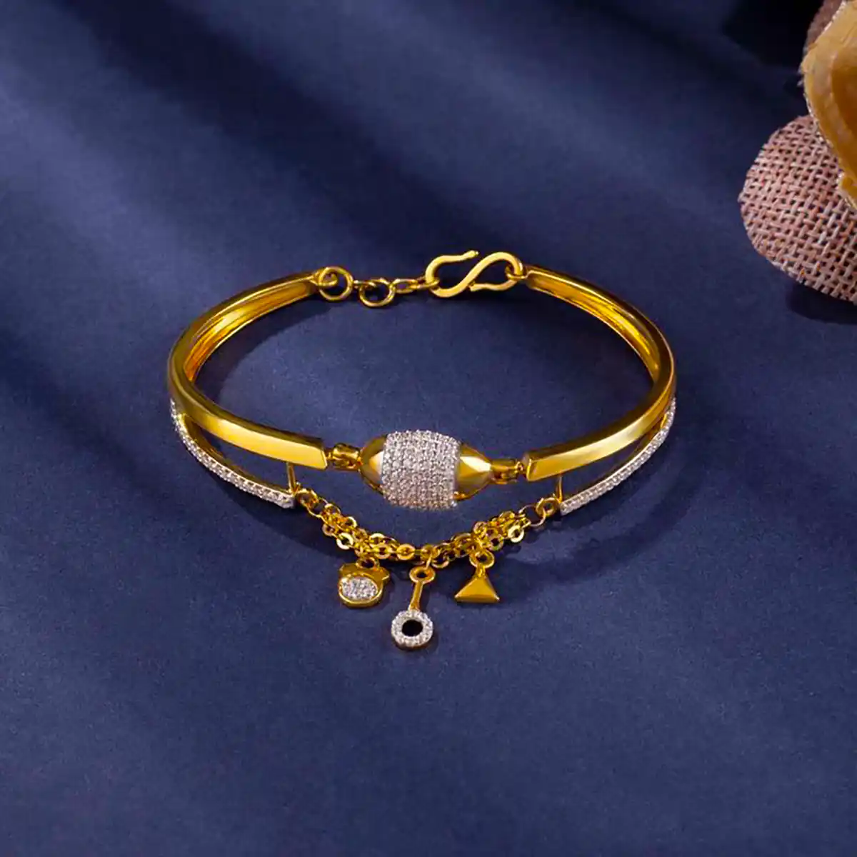 دستبند لاکچری خفن