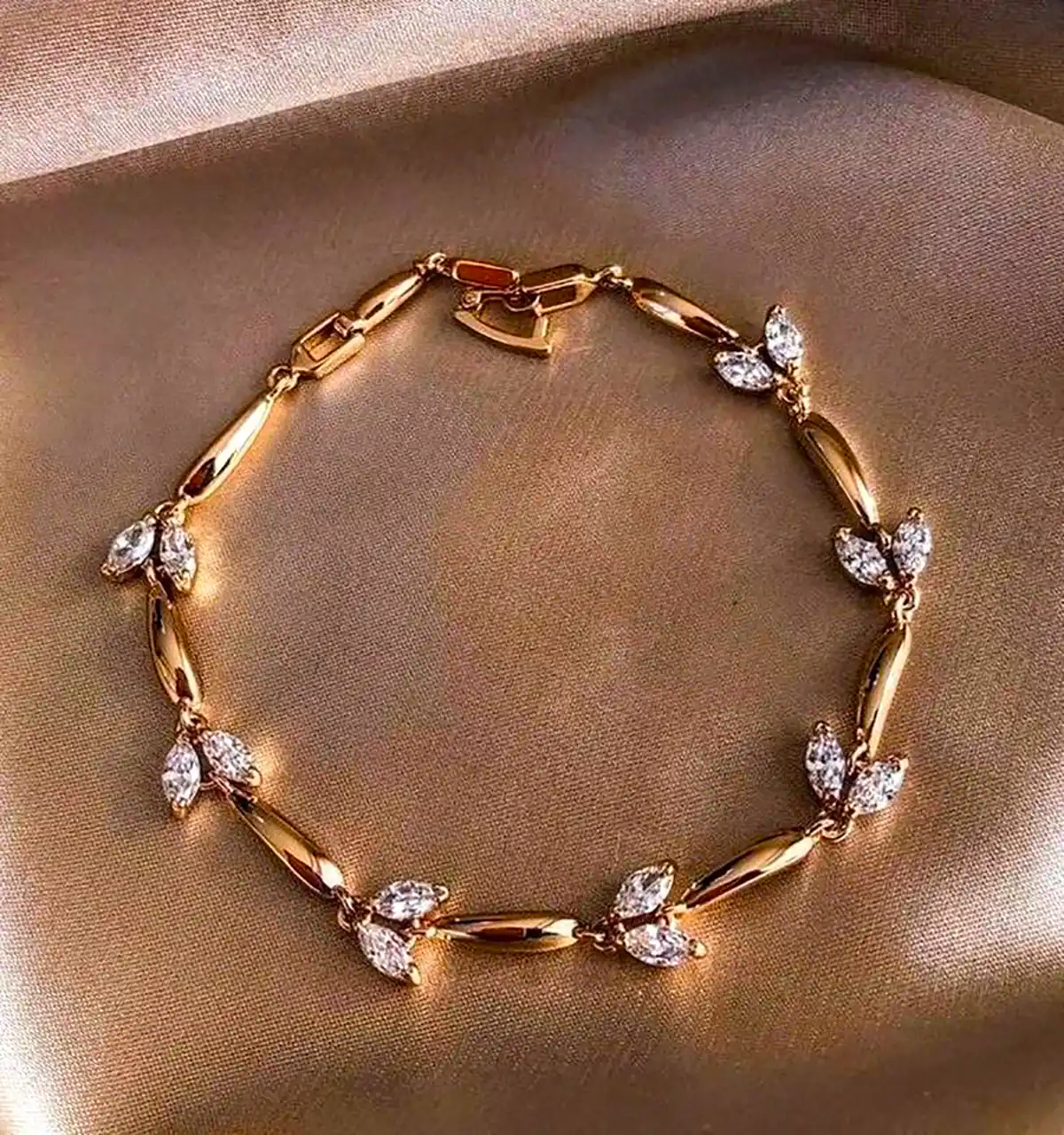 دستبند لاکچری خفن