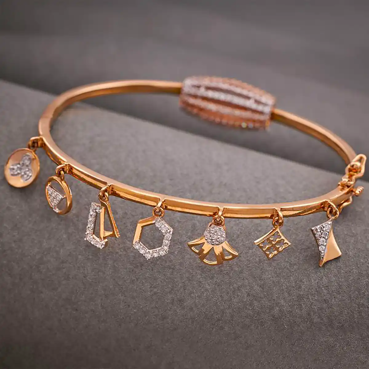 دستبند لاکچری خفن