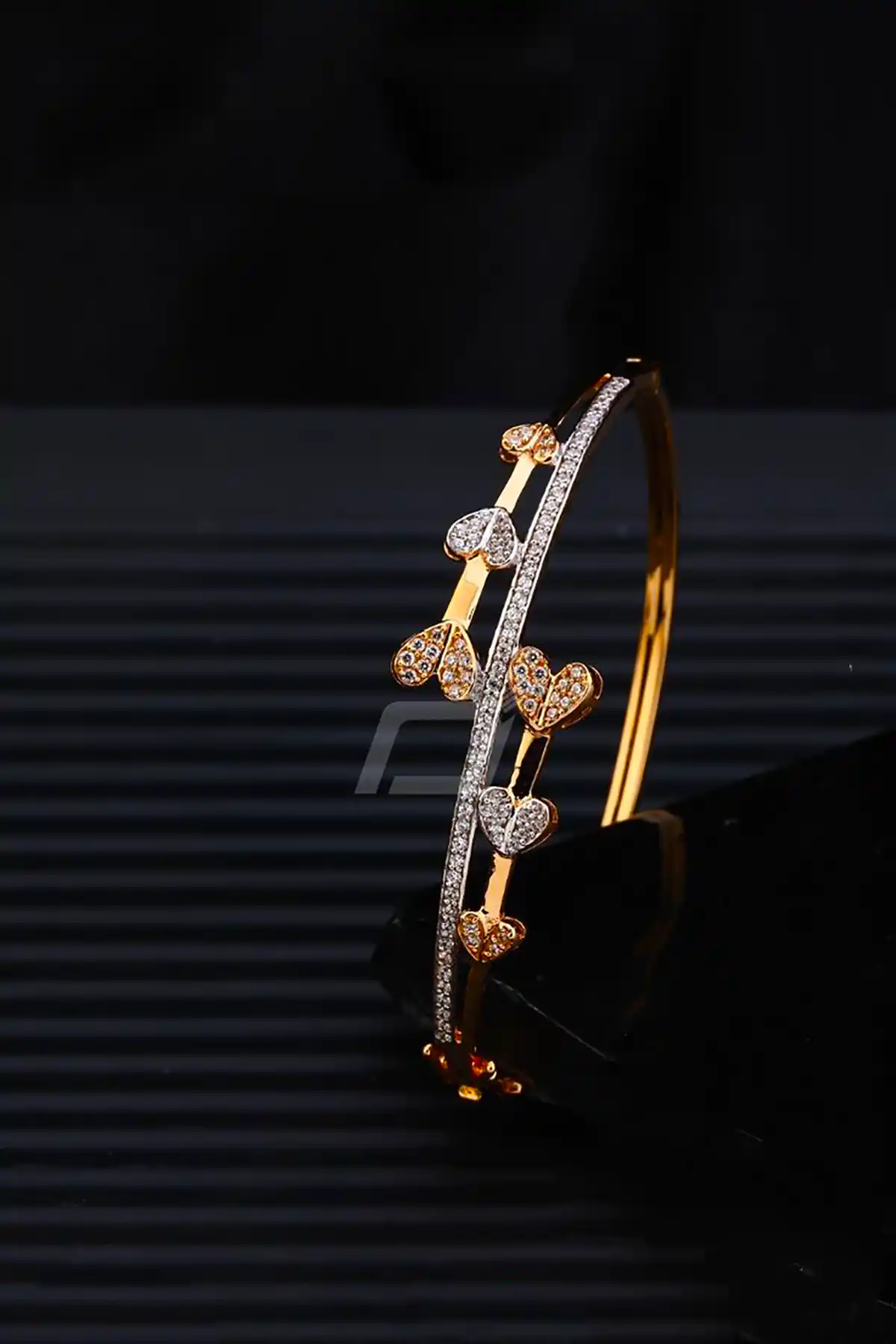 دستبند لاکچری خفن