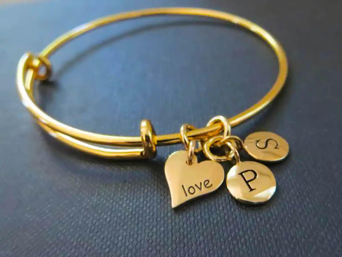 دستبند زنجیری باکلاس