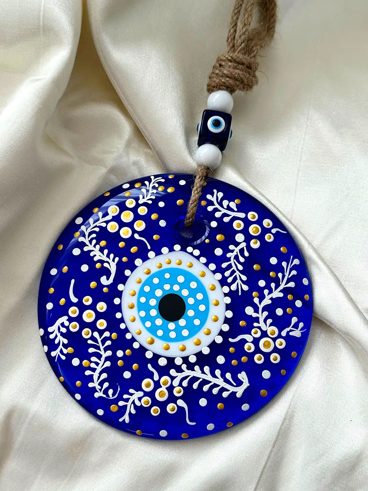 دیوارکوب چشم نظر