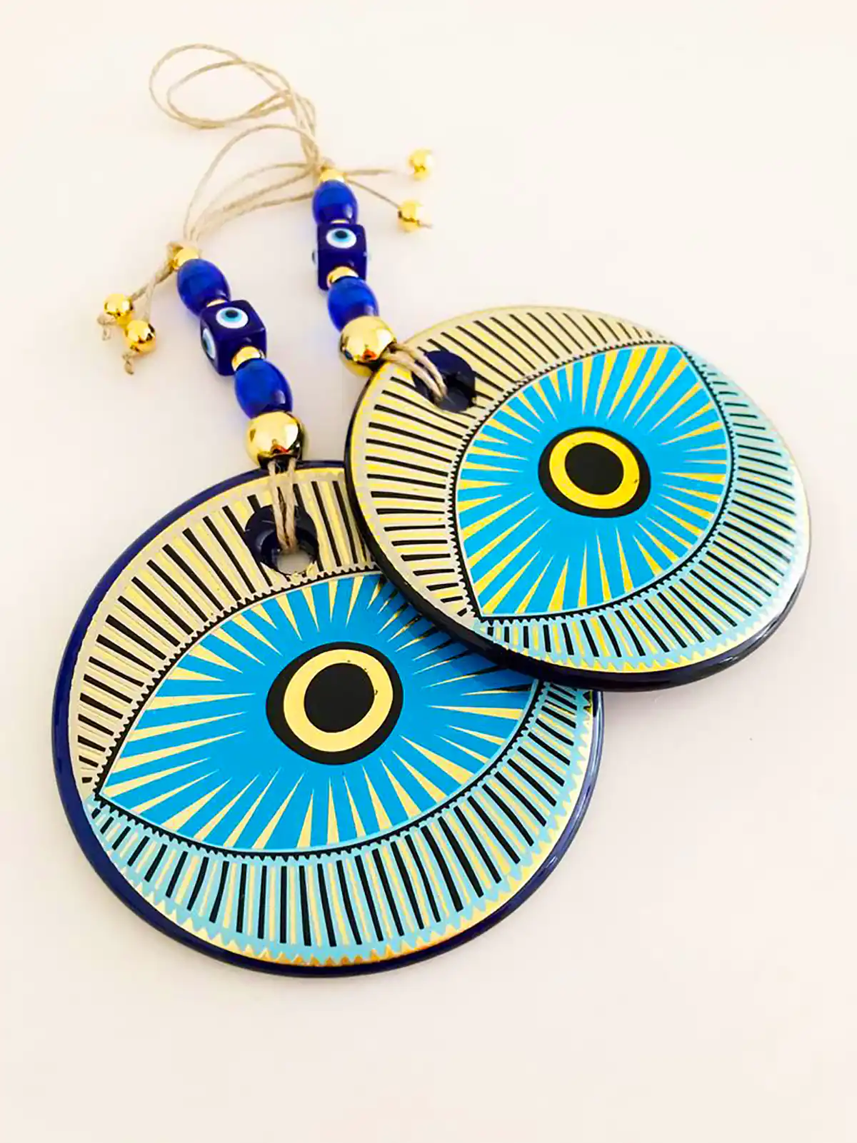 دیوارکوب چشم نظر