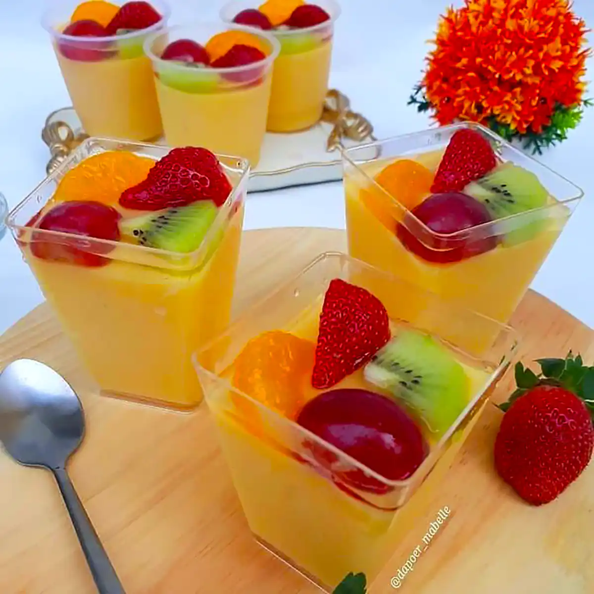 دیزاین دسر میوه ای