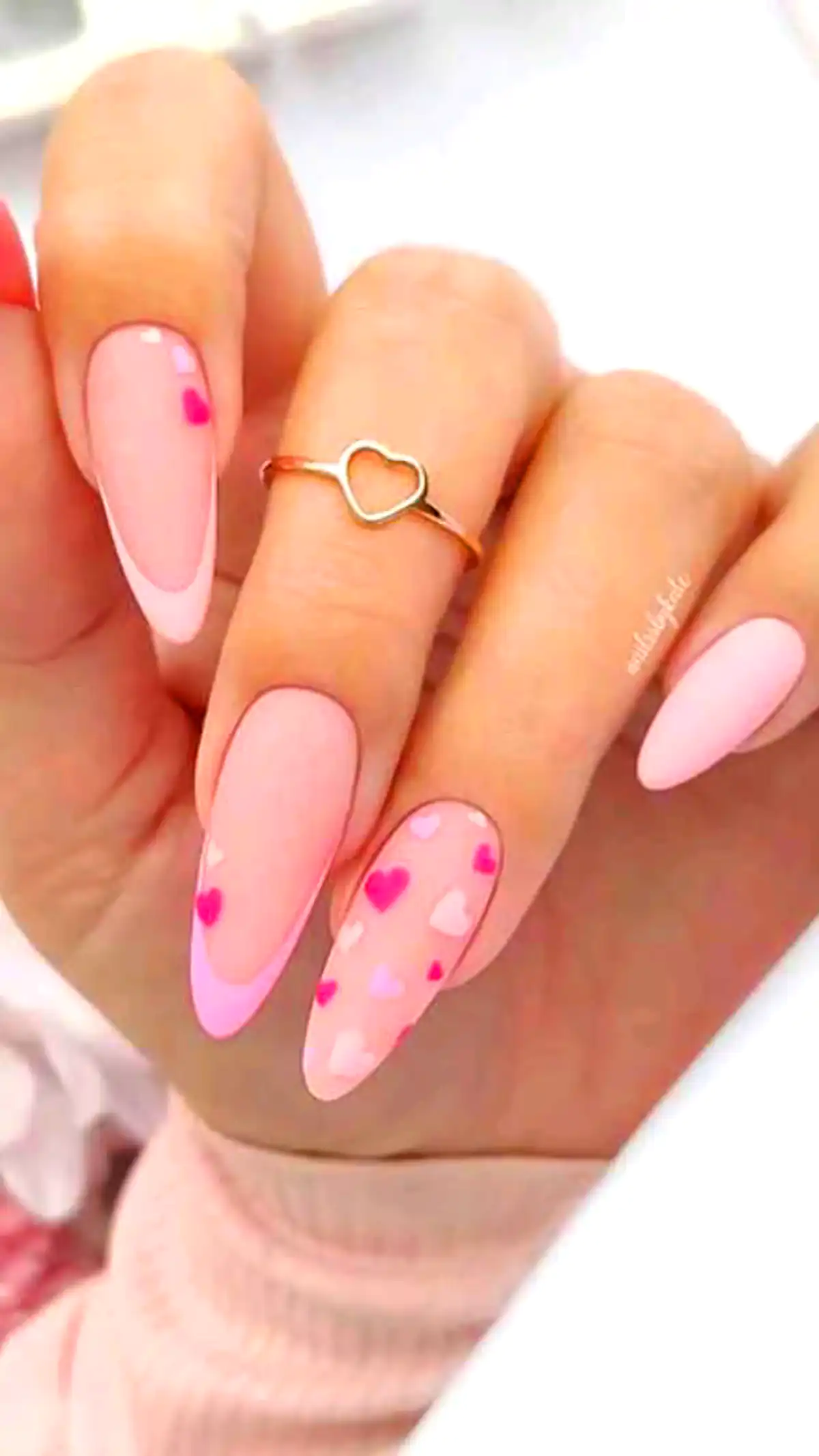 دیزاین فانتزی و کیوت ناخن