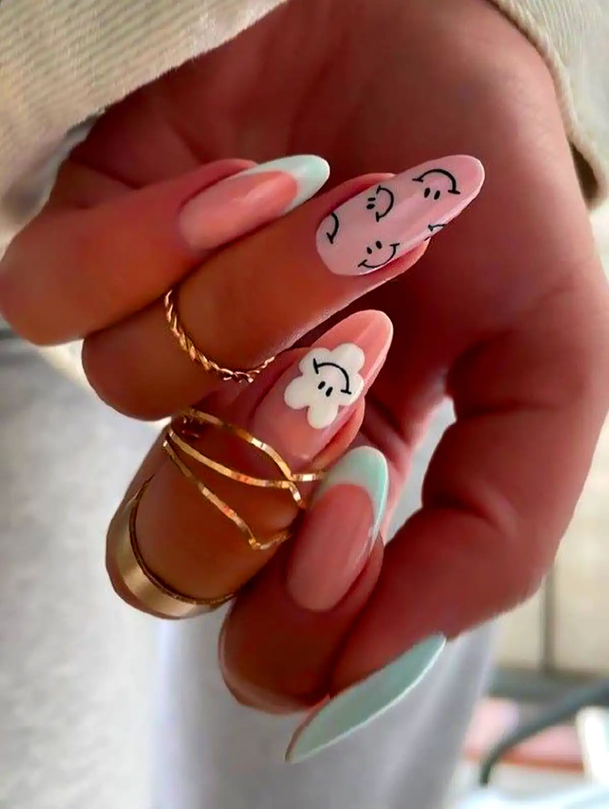 دیزاین فانتزی و کیوت ناخن