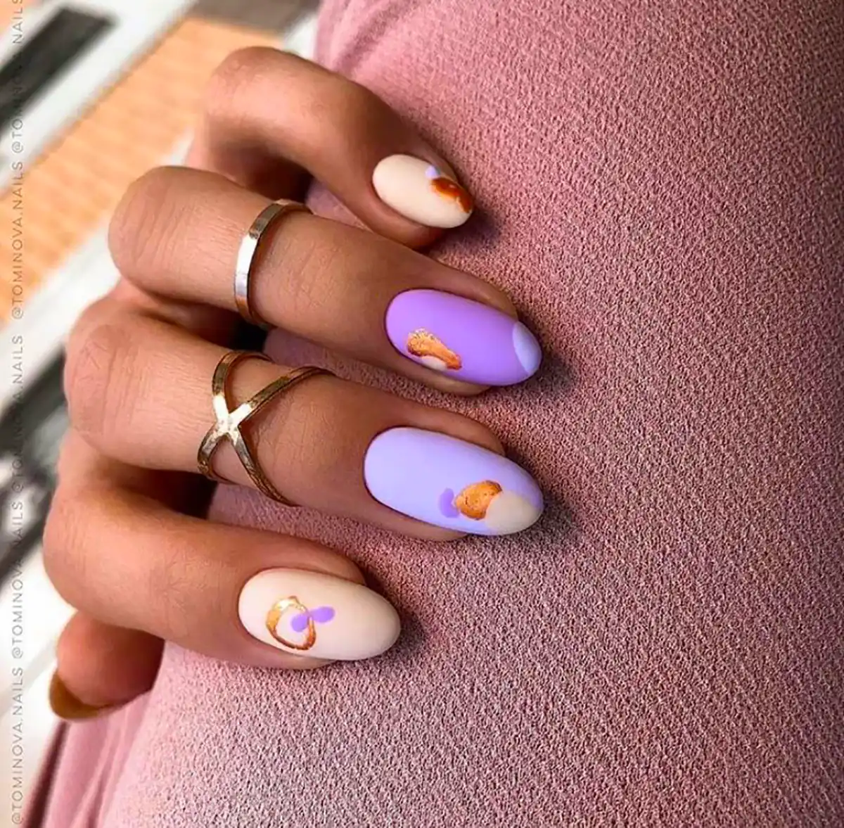 دیزاین پاستیلی روی ناخن