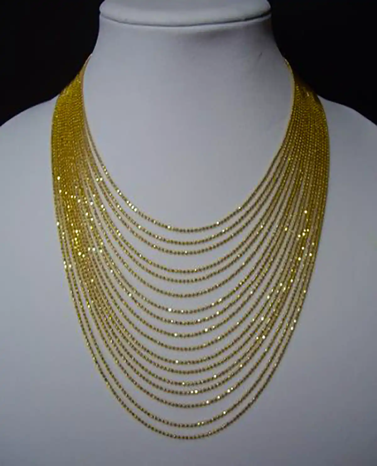 گردنبند رشته ای نما دار شیک