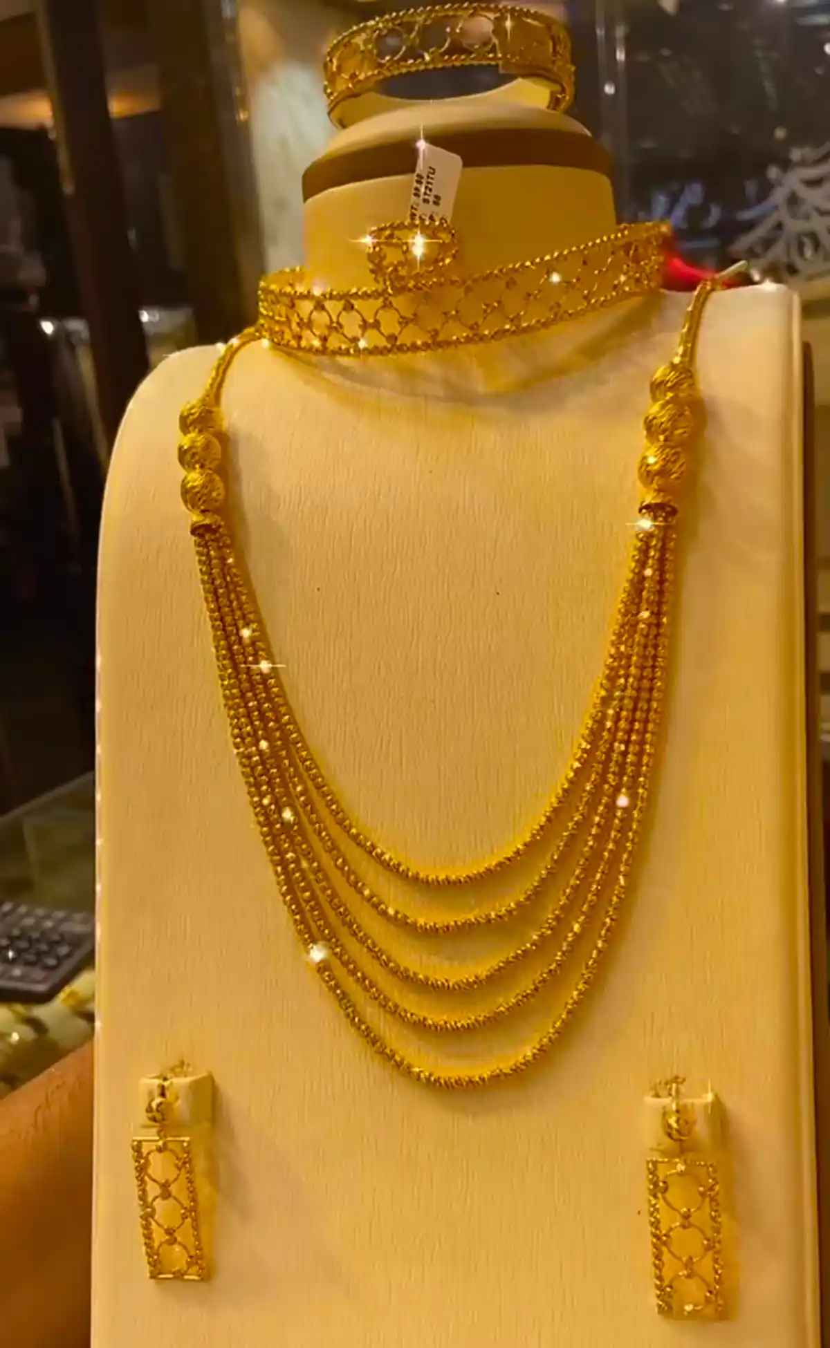 گردنبند رشته ای نما دار شیک