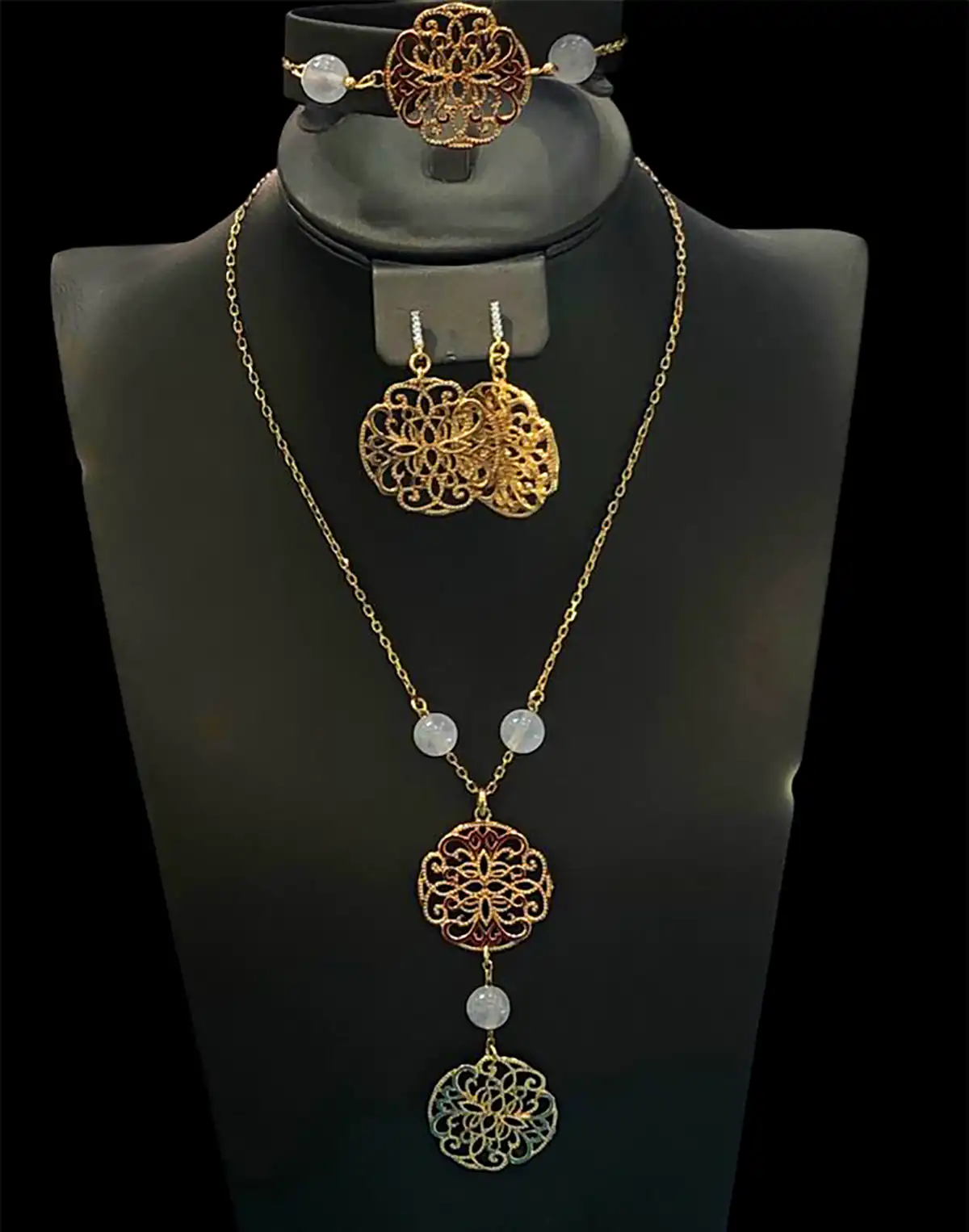 گردنبند مدرن و مینیمال