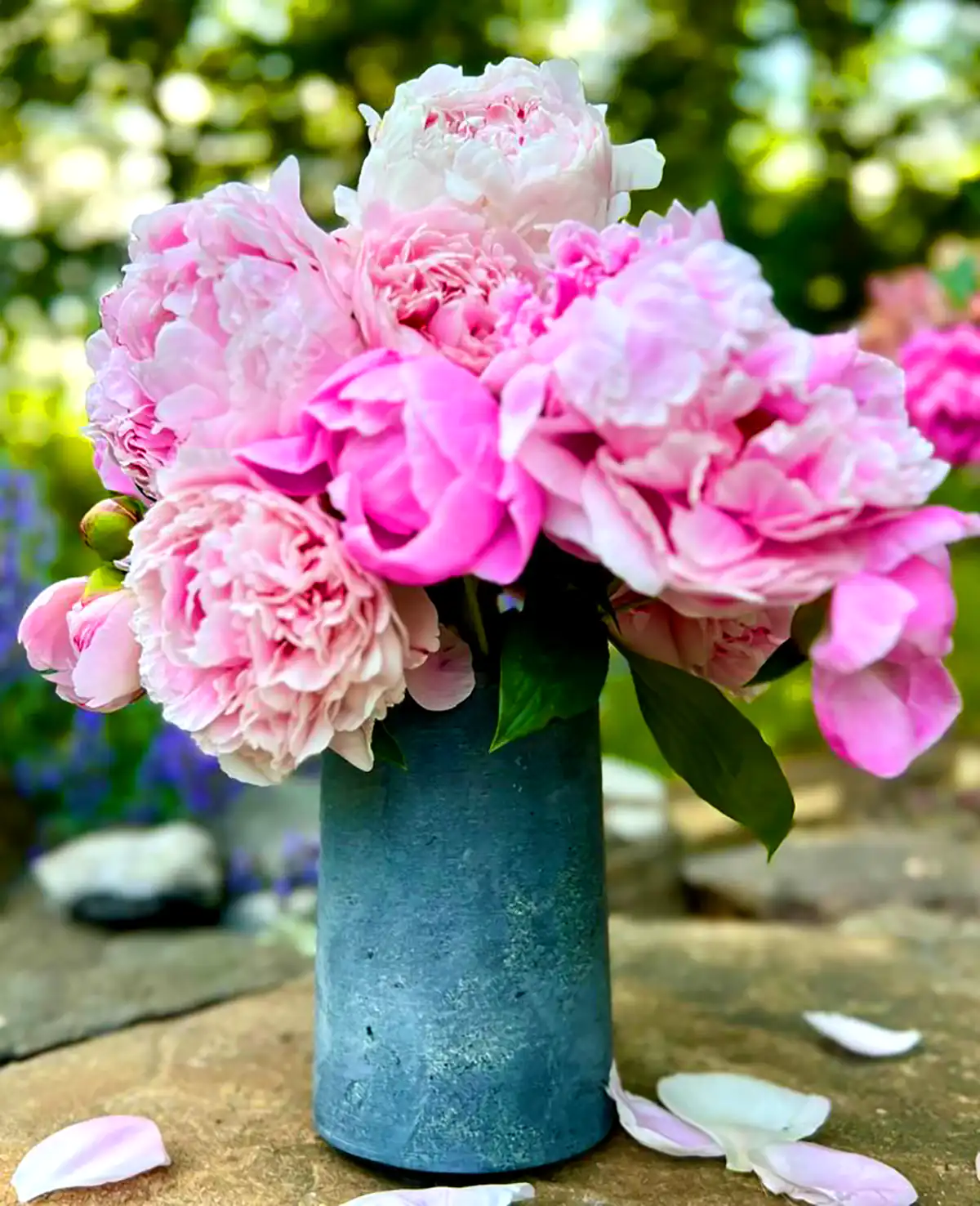 گلدون گل صورتی تزیینی