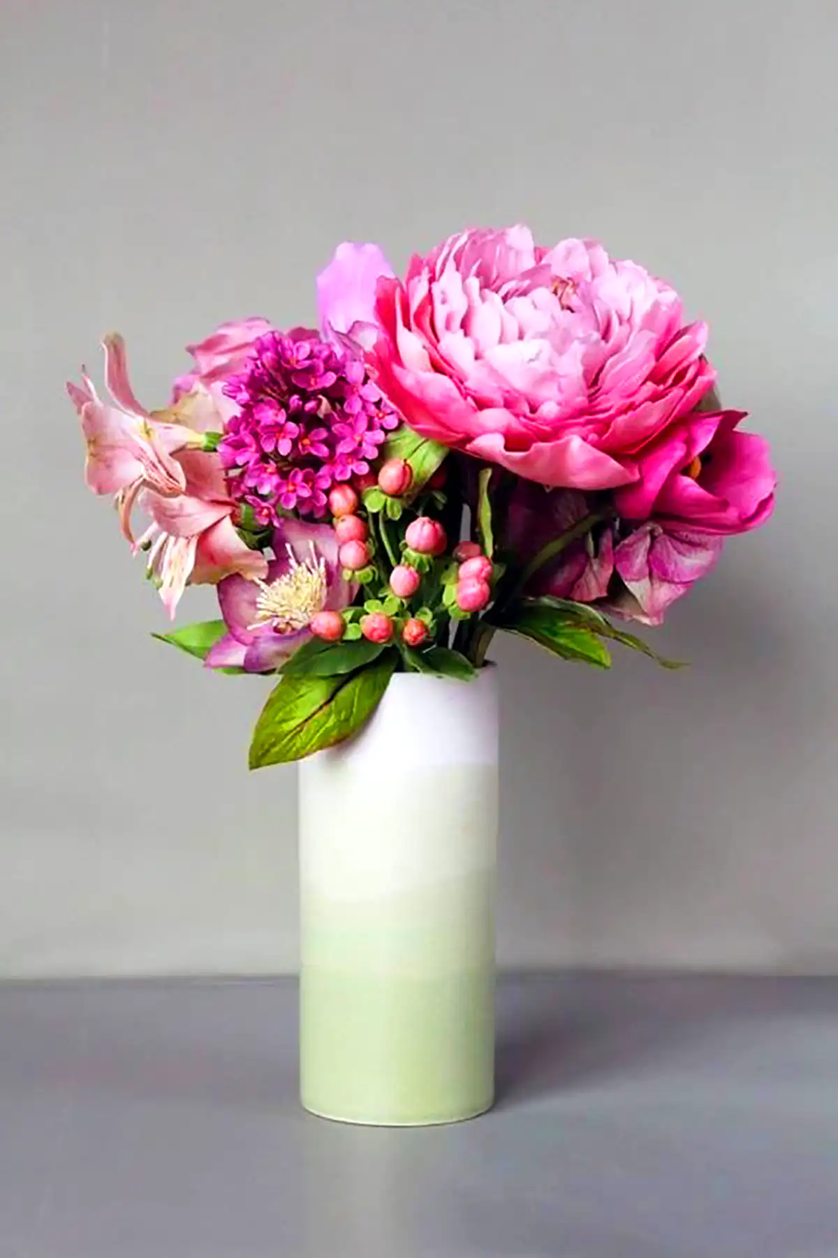 گلدون گل صورتی تزیینی