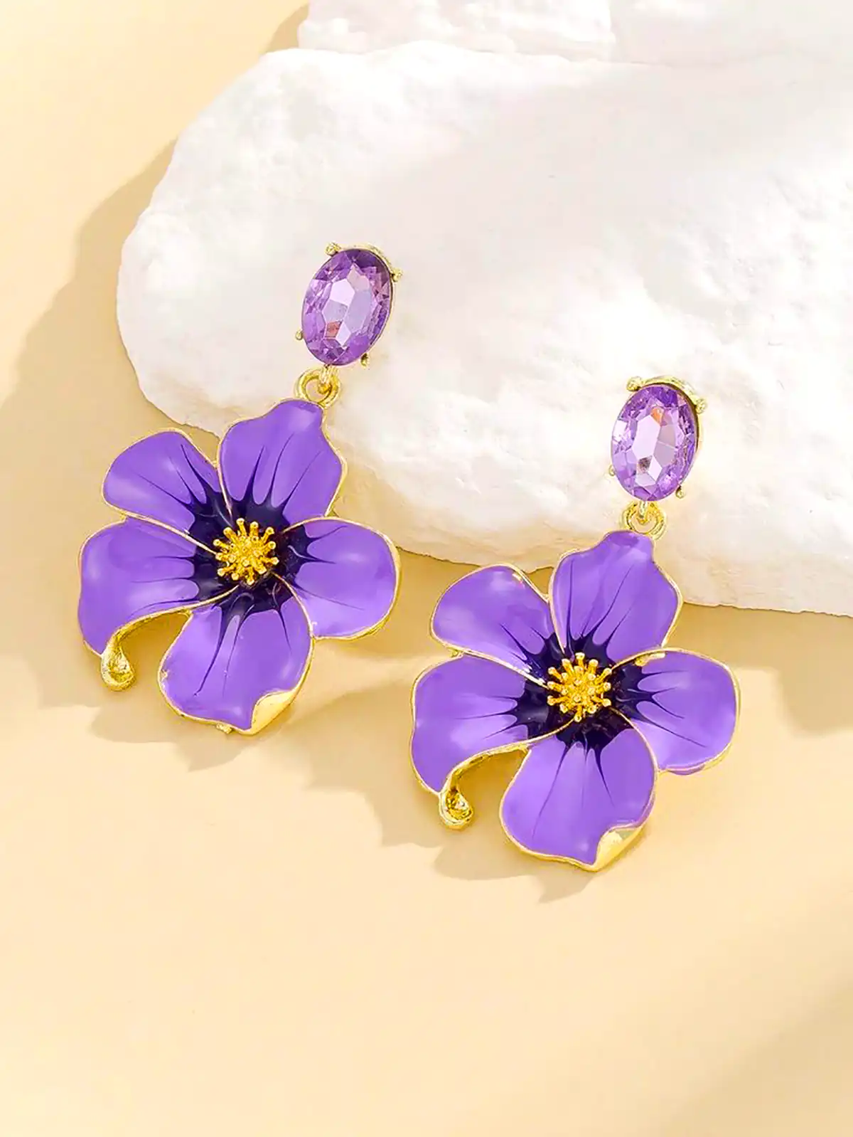 گوشواره بنفش لاکچری