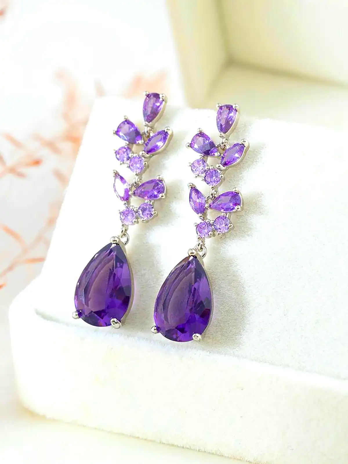 گوشواره بنفش لاکچری