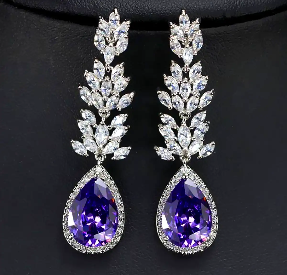 گوشواره بنفش لاکچری