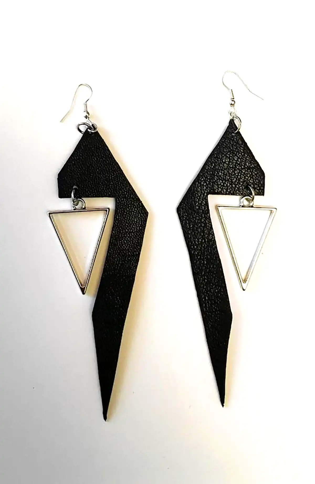 گوشواره چرمی خلاقانه