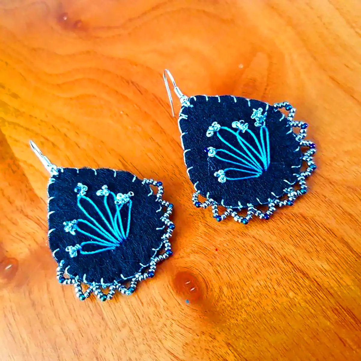 گوشواره خلاقانه جین