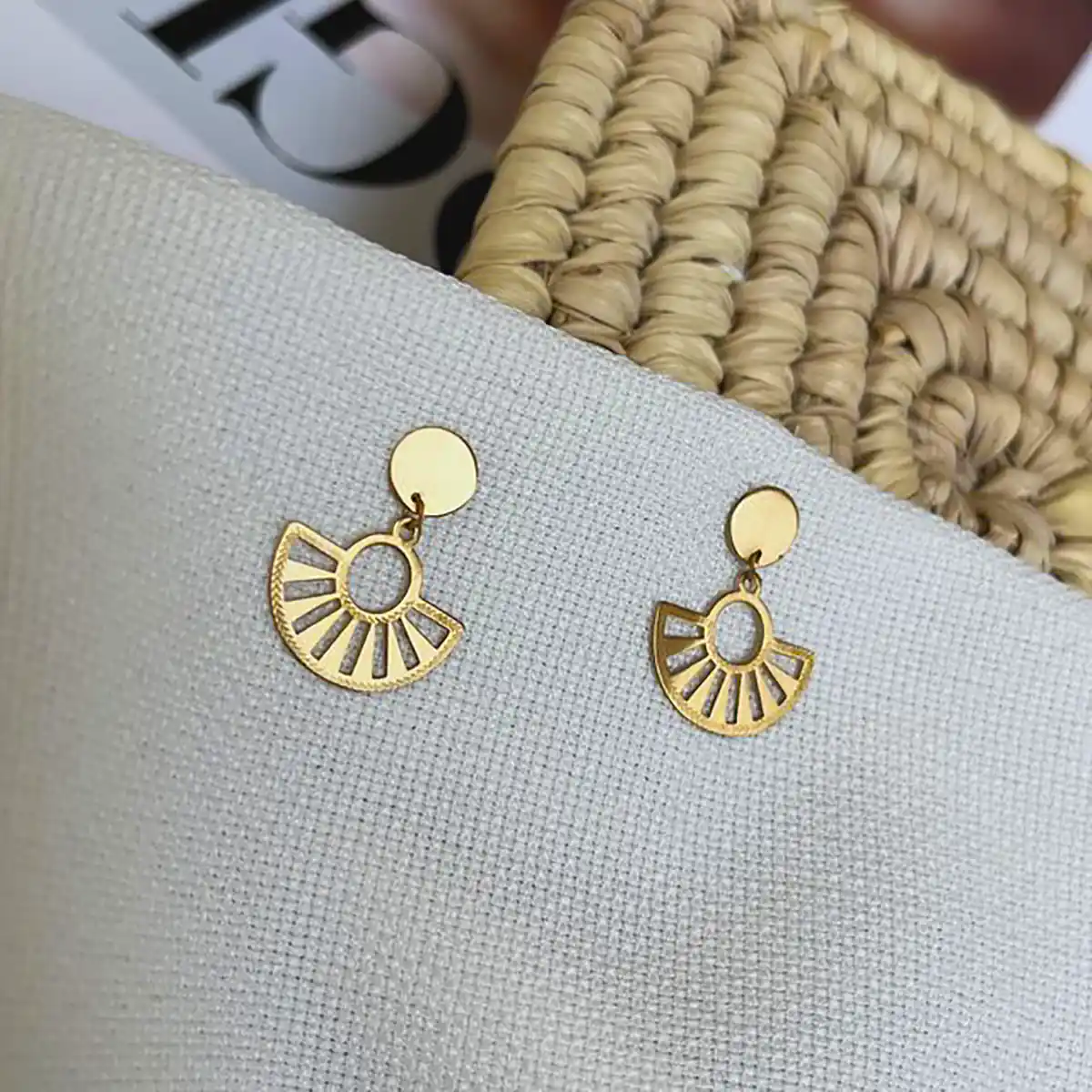 گوشواره خاص زیبا زنانه