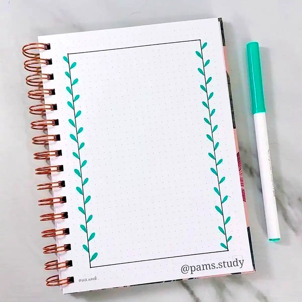 حاشیه ساده برای دفتر مشق