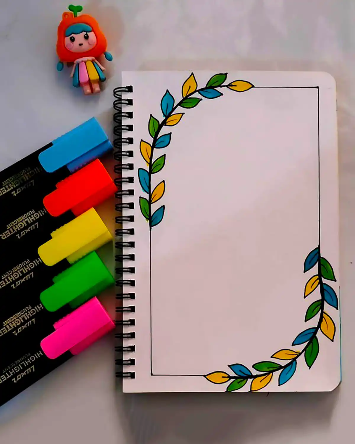 حاشیه ساده برای دفتر مشق